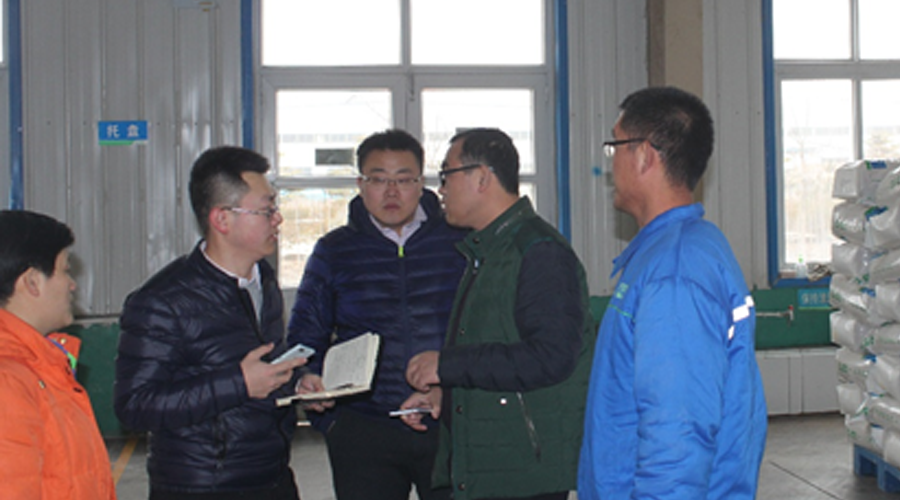 伊利原料奶事業部質量管理部對根源倉庫進行現場評估.png